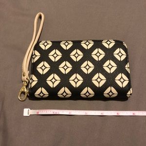 Fossil - Sydney Signature Zip Phone Wallet
